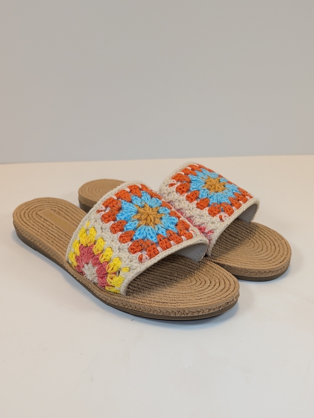 Bamboo Athena Crochet Slide Sandals in Multicolor Size 6.5